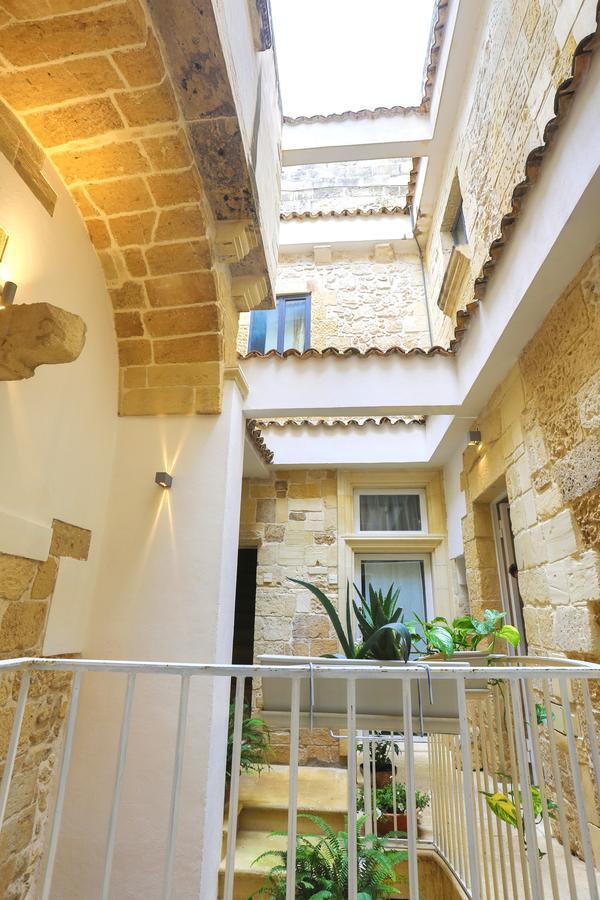 לצ'ה Chiesa Greca - Sit Rooms & Apartments מראה חיצוני תמונה